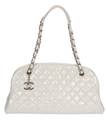 Lot 33 - A Chanel by Karl Lagerfeld white quilted patent leather shoulder bag, 2011