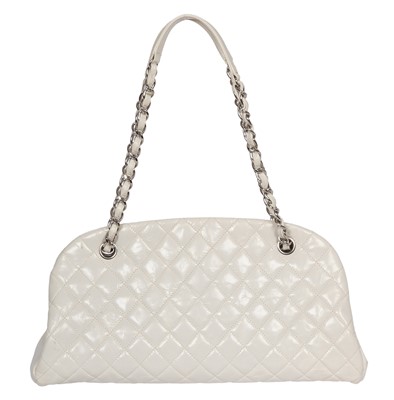 Lot 33 - A Chanel by Karl Lagerfeld white quilted patent leather shoulder bag, 2011
