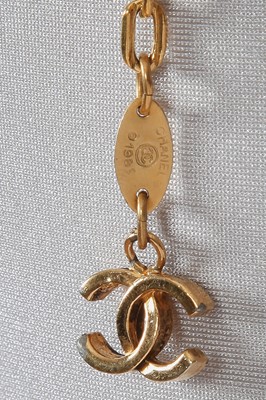 Lot 86 - A Chanel by Karl Lagerfeld chain belt, 1985