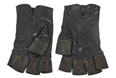 Lot 394 - A pair of Carol Christian Poell men's black leather 'disparate' fingercuff gloves, 2000s