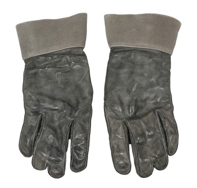 Lot 393 - A pair of Carol Christian Poell men's grey-green leather joined-finger gloves, 2000s
