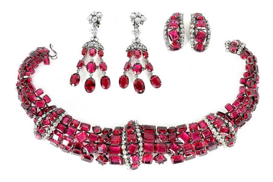 Lot 44 - An Iradj Moini choker necklace, 1990s, signed,...