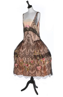 Lot 169 - A rare and important Boué Soeurs Robe de Style...