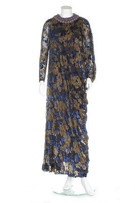 Lot 185 - A Pierre Balmain couture devoré and lamé...