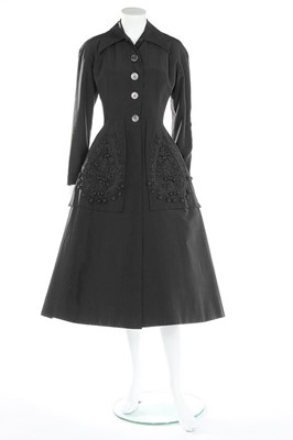 Lot 115 - A Hattie Carnegie for I Magnin black faille...