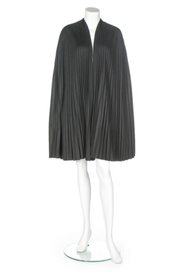 Lot 105 - A rare Robert Piguet black wool cape, late...