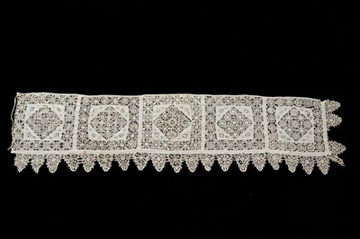 Lot 331 - A panel of Genoese bobbin lace, 17th century,...