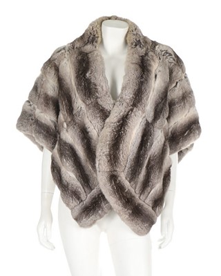 Lot 292 - A Tigue Royale chinchilla cape, circa 1976-77,...