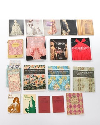 Lot 162 - A group of books relating to fashion and...