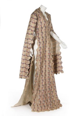 Lot 355 - A woman's anteri robe, Ottoman, mid 19th...
