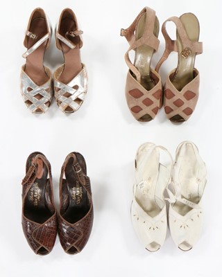 Lot 50 - A large group of ladies shoes, mostly 1940s,...