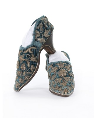 Lot 16 - A fine and important pair of embroidered...