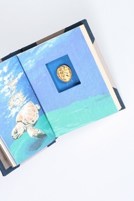 Lot 10 - A large collection of Lina Fanouraki gold...