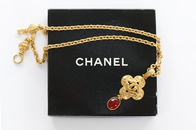 Lot 1 - A Chanel gilt metal pendant necklace, 1996,...