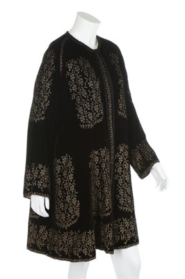 Lot 52 - A good Mariano Fortuny stencilled black velvet...