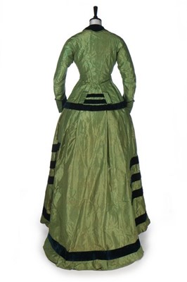 green dress arsenic Lot 259 duty_54