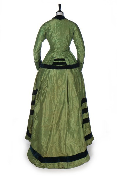 green arsenic dresses of victorian england Lot 259 long maternity gown