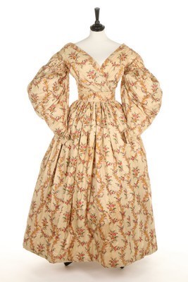 Lot 45 - A printed silk dress, circa 1836, with gigot...
