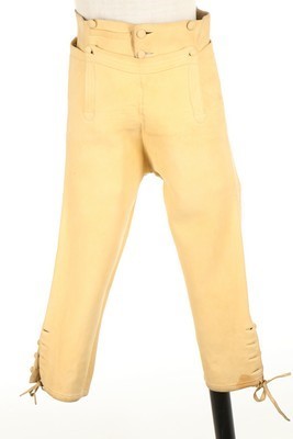 Lot 34 - A pair of men's doeskin breeches, circa 1790,...