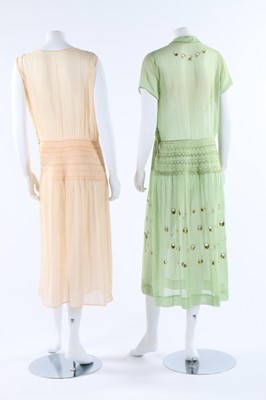Lot 69 - A general group of women's clothing, including...