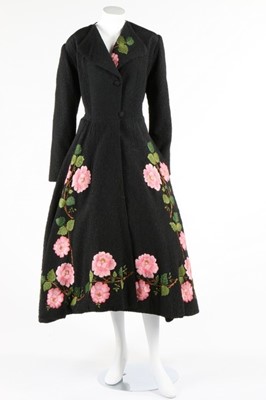 Lot 113 - A general group of clothing, 1930s-50s, ten...