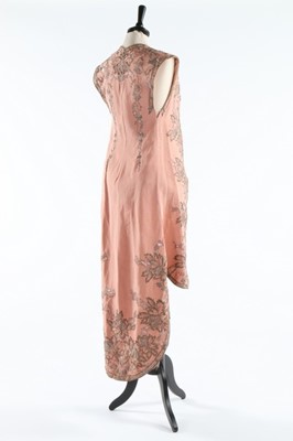 Lot 129 - A finely embroidered empire-style couture pink...