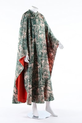 Lot 293 - A Yuki for Rembrandt printed silk kaftan,...