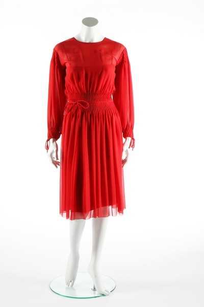 Lot 100 - A Marc Bohan for Christian Dior couture red...
