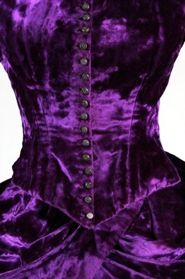 Lot 90 - A fine velvet plush mourning gown, circa 1887,...