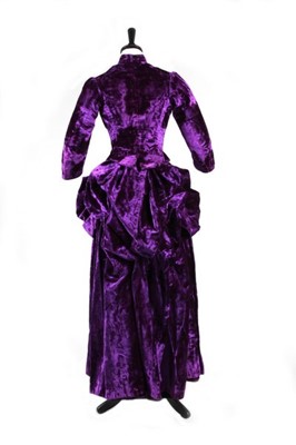 Lot 90 - A fine velvet plush mourning gown, circa 1887,...