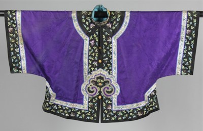 Lot 266 - A woman's purple damask informal jacket,...