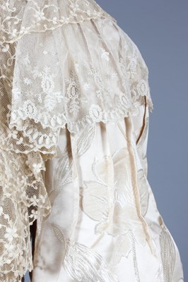 Lot 7 - A poor condition Charles Frederick Worth ivory...