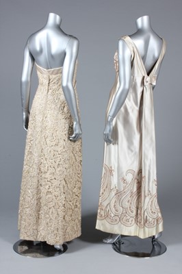 Lot 51 - A group of mainly ivory and pastel...