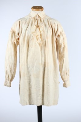 Lot 22 - A gentleman's lawn shirt, late 18th-early 19th...