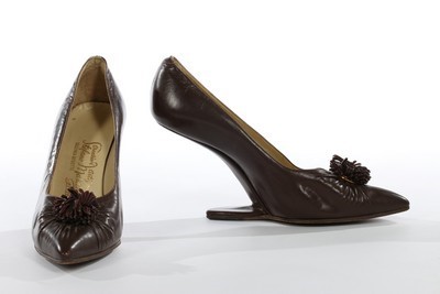 Lot 14 - A pair of Stefano Marazzini heel-less 'Mirages'...